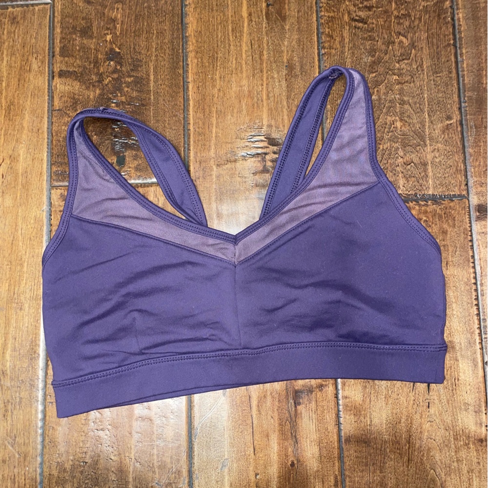 🎉B2GO- f21 purple sports bra medium impact